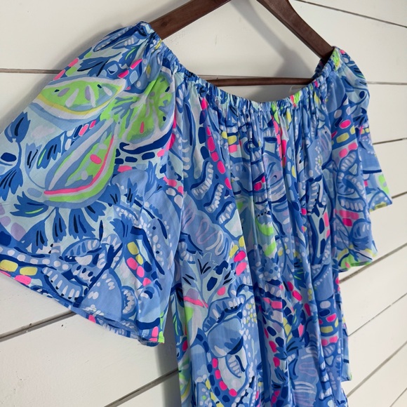 Lilly Pulitzer SAIN top in Blue Peri Pinch Pinch print. Size: S - Picture 6 of 11